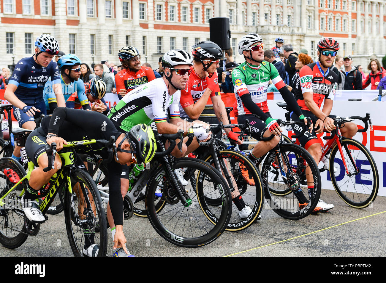 Londres, Royaume-Uni, 28 juillet 2018. Mark Cavendish au démarrage pendant à Prudential RideLondon Surrey Classic 2018 le dimanche, Juillet 29, 2018, London England : Photo : Taka G Wu Banque D'Images