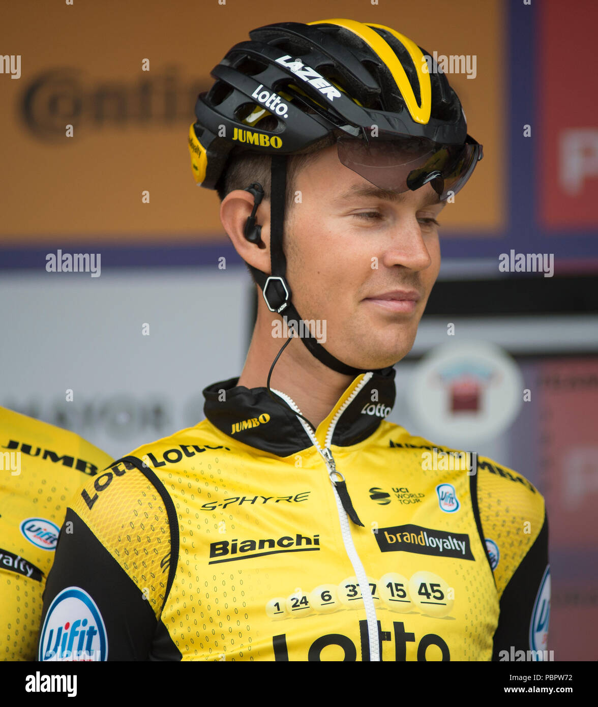 Horse Guards Parade, Londres, Royaume-Uni. 29 juillet, 2018. La seule course UCI WorldTour pour hommes s'aligne pour commencer la course dans le centre de Londres, le top riders sont présentés aux spectateurs. Photo : Team Lotto NL Jumbo. Credit : Malcolm Park/Alamy Live News. Banque D'Images