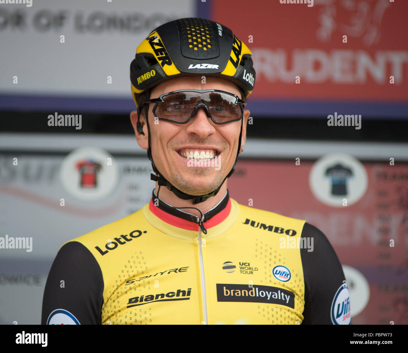 Horse Guards Parade, Londres, Royaume-Uni. 29 juillet, 2018. La seule course UCI WorldTour pour hommes s'aligne pour commencer la course dans le centre de Londres, le top riders sont présentés aux spectateurs. Photo : Team Lotto NL Jumbo. Credit : Malcolm Park/Alamy Live News. Banque D'Images