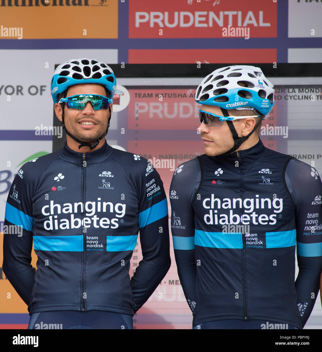 Horse Guards Parade, Londres, Royaume-Uni. 29 juillet, 2018. La seule course UCI WorldTour pour hommes s'aligne pour commencer la course dans le centre de Londres avec les coureurs et les équipes présentées aux spectateurs. Photo : Team Novo Nordisk. Credit : Malcolm Park/Alamy Live News. Banque D'Images
