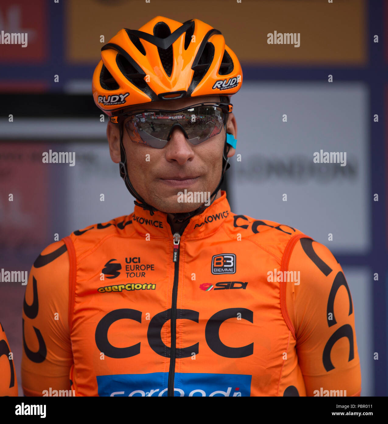 Horse Guards Parade, Londres, Royaume-Uni. 29 juillet, 2018. La seule course UCI WorldTour pour hommes s'aligne pour commencer la course dans le centre de Londres avec les coureurs et les équipes présentées aux spectateurs. Photo : l'équipe de CCC Polkowice Sprandi. Credit : Malcolm Park/Alamy Live News. Banque D'Images