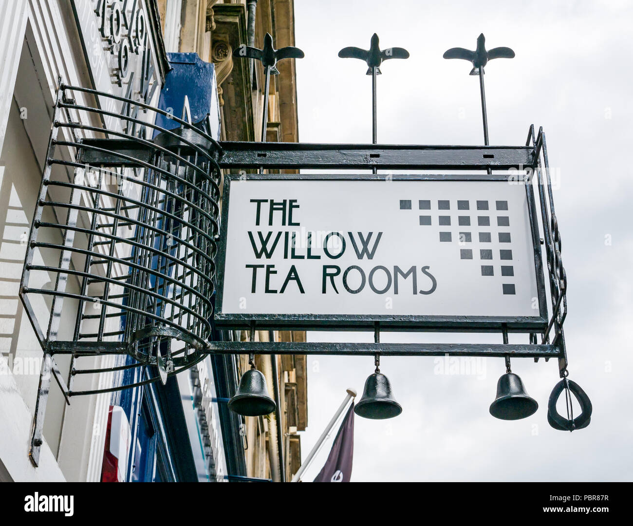 Le Willow Tea Rooms Rennie Mackintosh Art Nouveau signe, Buchanan Street, Glasgow, Scotland, UK Banque D'Images
