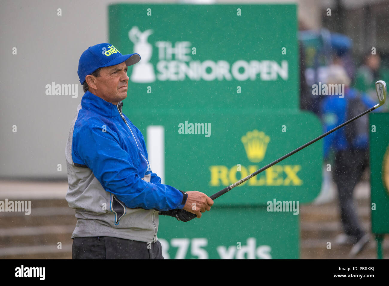 Tom Pernice Jr tees à l'arrêt le 1er trou au cours de la quatrième journée de l'Open Senior au Old Course St Andrews. Banque D'Images