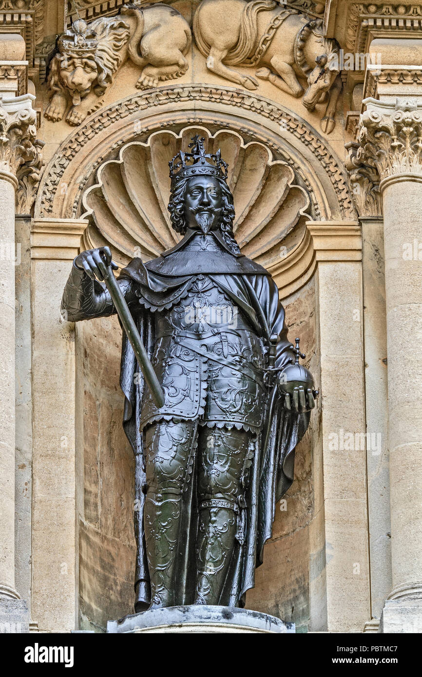 Statue du Roi Charles I St John's College Oxford UK Banque D'Images