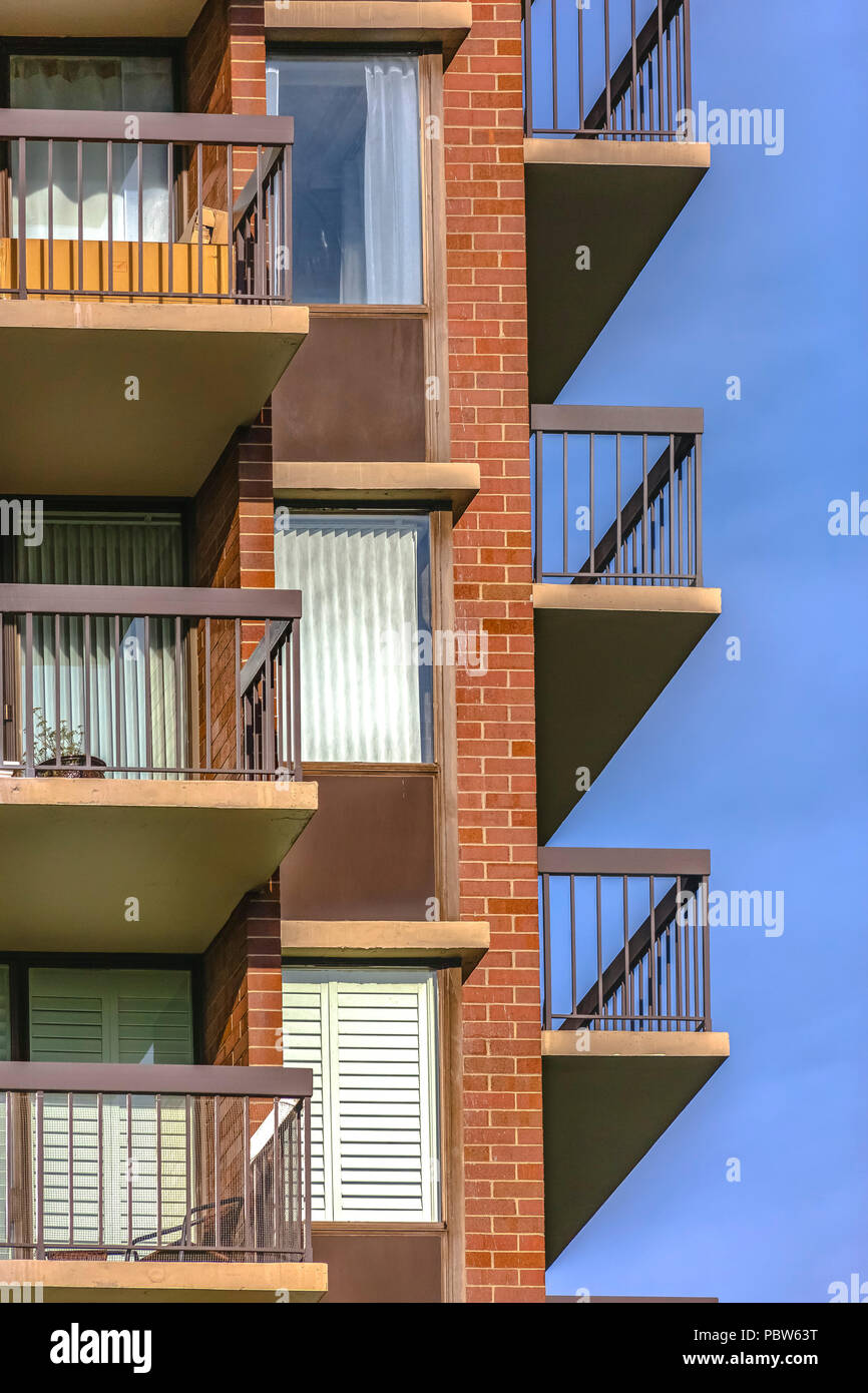 Un zoom avant vue de près d'un balcon Banque D'Images