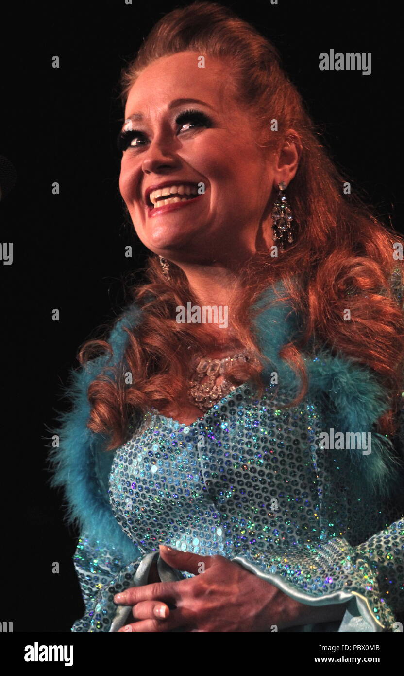 Liverpool uk 80s singer Sonia assiste à une séance de photos pour Sleeping Beauty en crédit Liverpool Ian Fairbrother/Alamy Stock Photos Banque D'Images