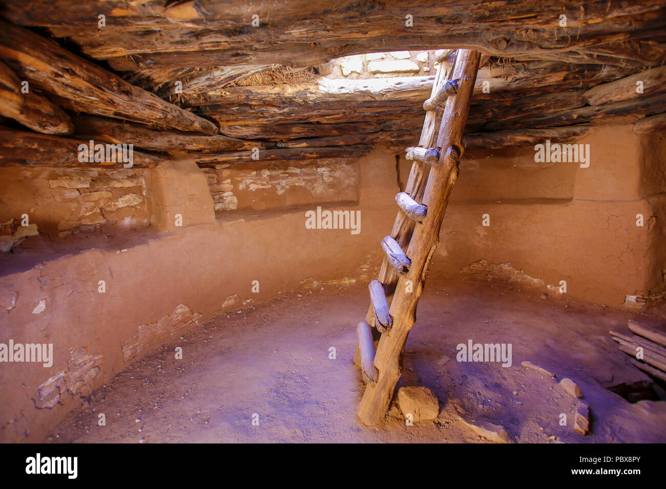 Native American Kiva reconstruit dans l'Utah Banque D'Images