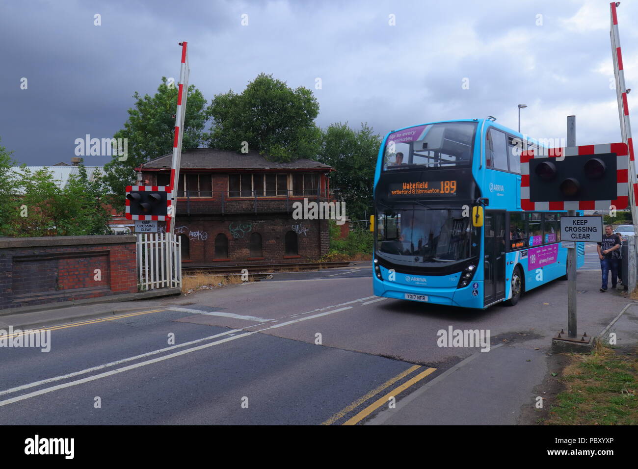 Un passage à niveau situé entre la rue haute et Albion Street à Castleford, West Yorkshire Banque D'Images