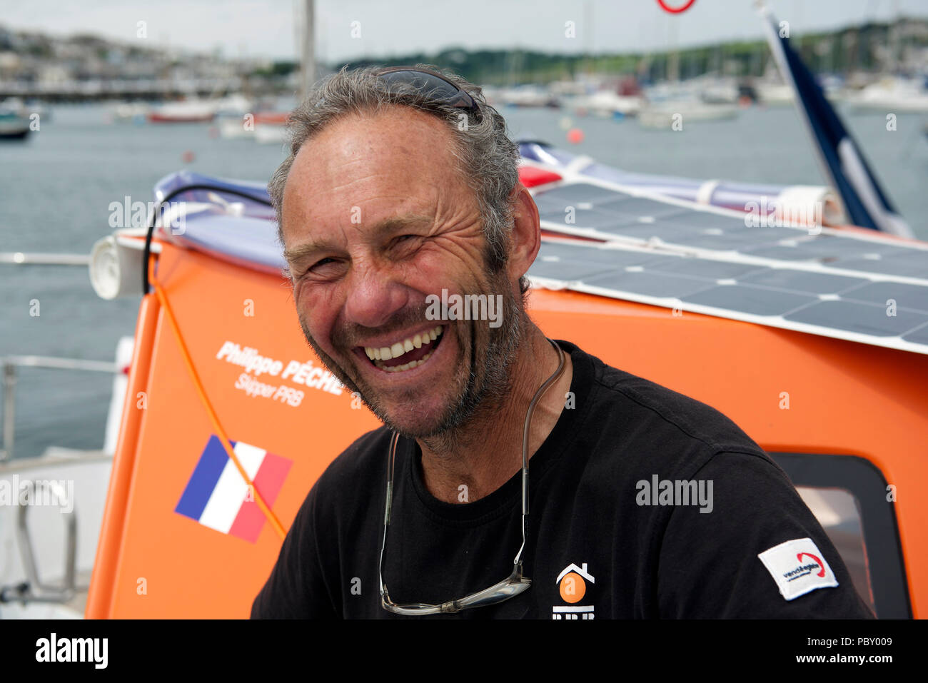 Philippe Péché, skipper du bateau PRB dans le Golden Globe 2018 en solitaire tour du monde en course. Photo taken in Falmouth, Royaume-Uni, en juin 2018. Banque D'Images