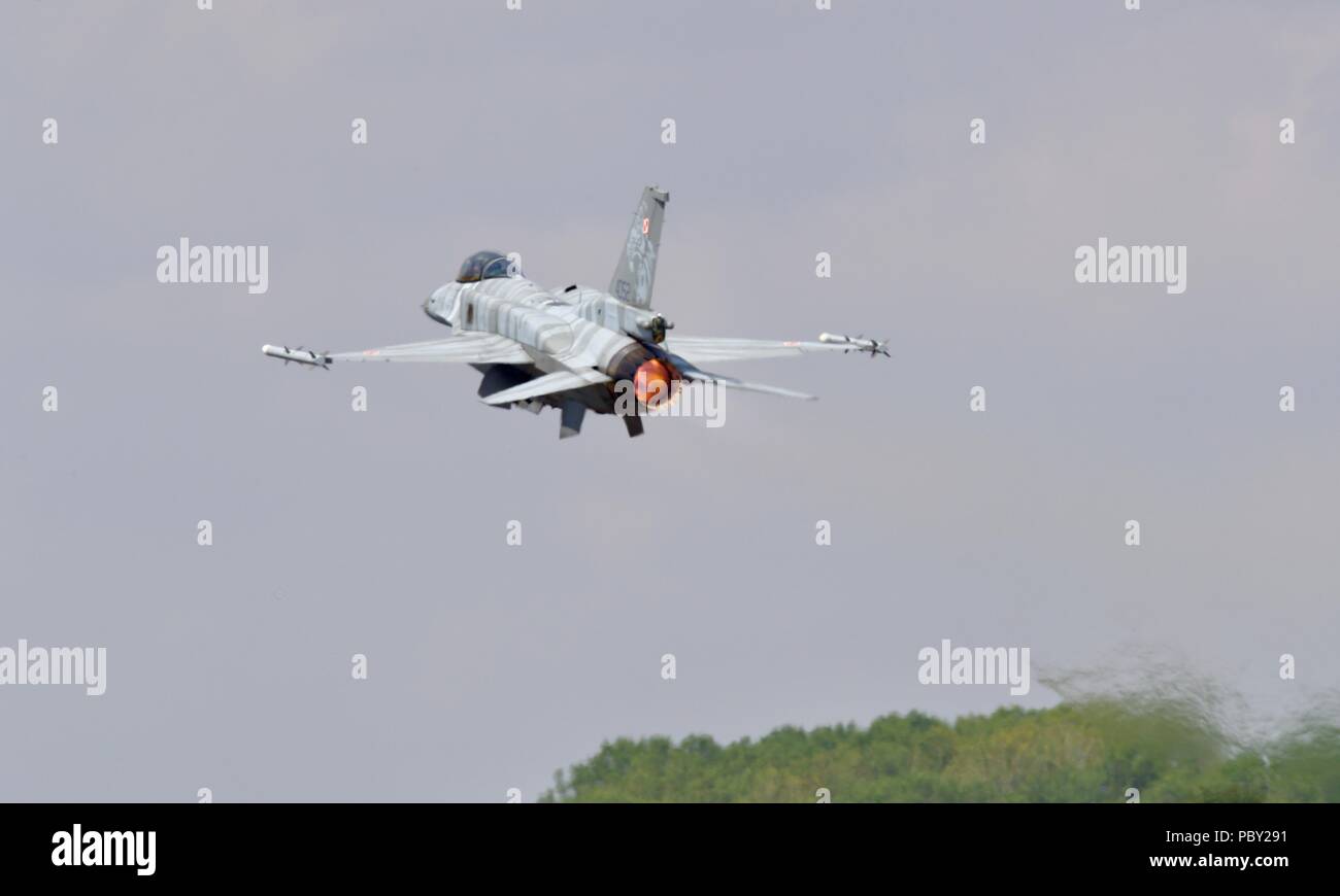 Polish Air Force F-16C Block 52 + Fighting Falcon se produisant au Royal International Air Tattoo 2018 Banque D'Images
