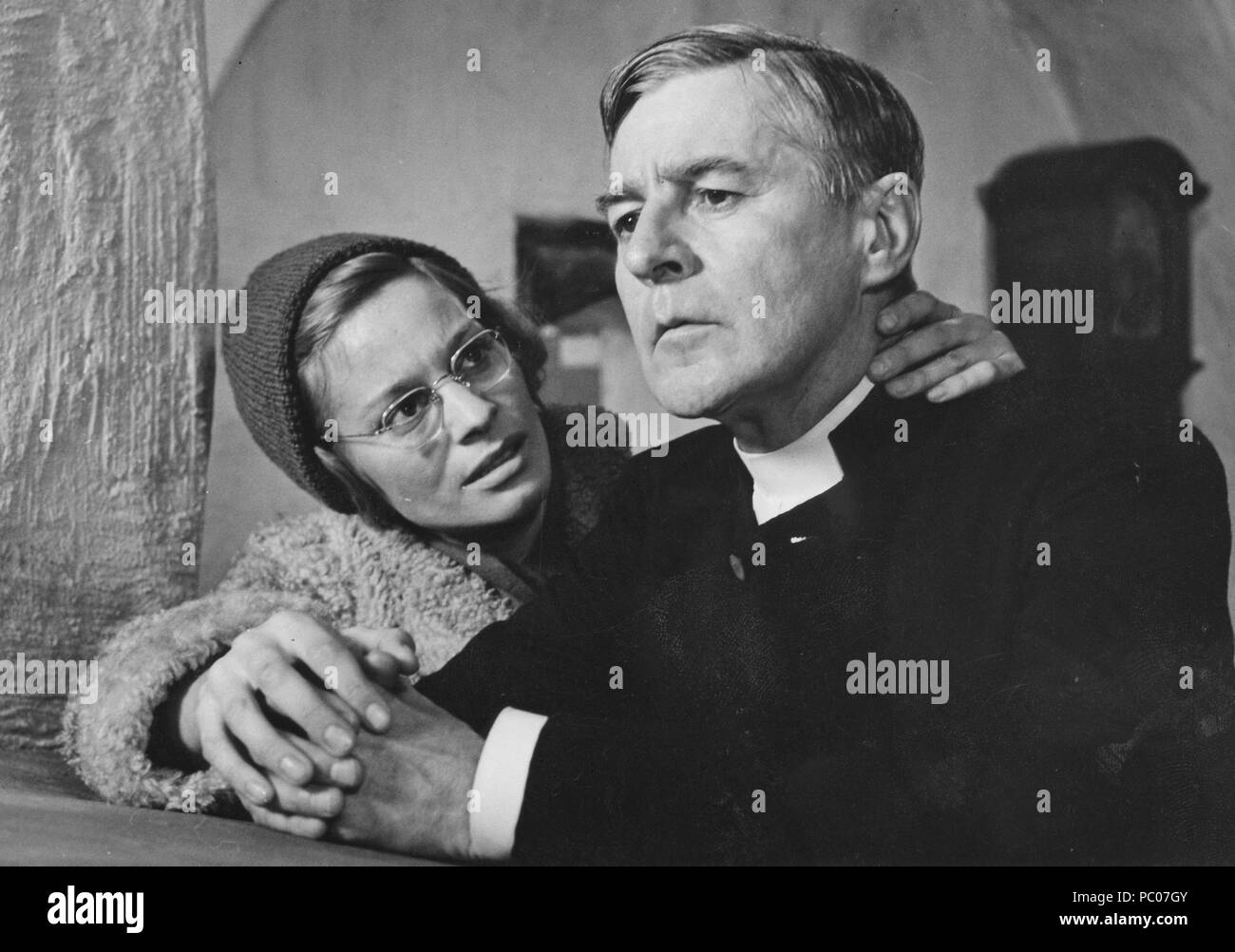 Lumière d'hiver. Film Suédois d'Ingmar Bergman de 1963 avec Ingrid Thulin et Gunnar Björnstrand. Ingmar Bergman. 1918-2007. Directeur du cinéma suédois. Banque D'Images