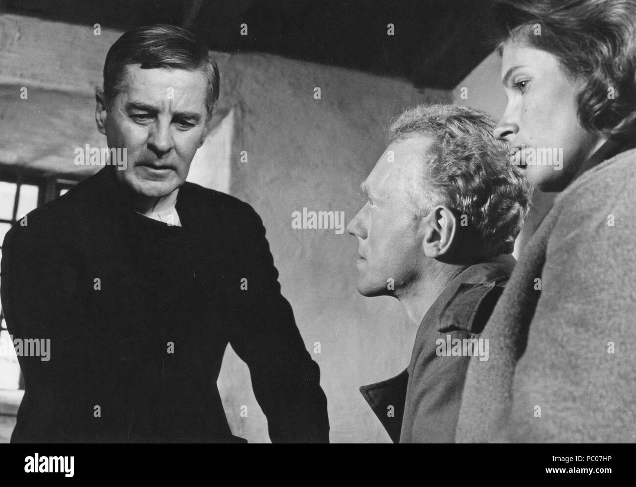 Lumière d'hiver. Film Suédois d'Ingmar Bergman de 1963 avec Max von Sydow et Gunnar Björnstrand et Gunnel Lindblom. Ingmar Bergman. 1918-2007. Directeur du cinéma suédois. Banque D'Images