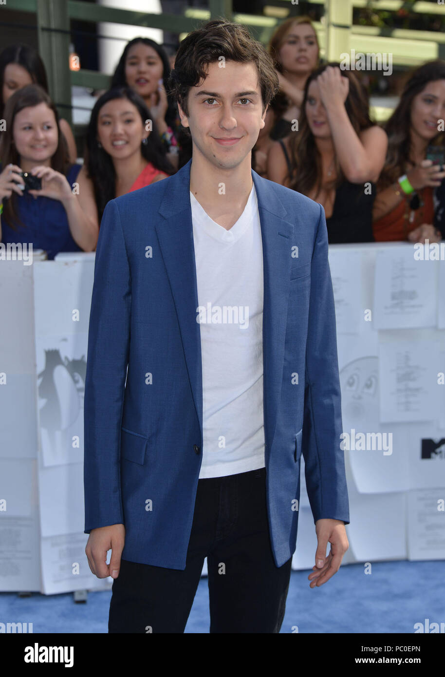 Nat Wolff au MTV Movie Awards 2015 au Nokia Theatre de Los Angeles. Avril, 12, 2015.Nat Wolff ------------- Red Carpet Event, Vertical, USA, Cinéma, Célébrités, photographie, Bestof, Arts, Culture et divertissement, Célébrités Topix fashion / Vertical, Best of, événement dans la vie d'Hollywood, Californie - Tapis rouge et en backstage, USA, Cinéma, Célébrités, cinéma, télévision, Célébrités célébrités musique, photographie, Arts et culture, Bestof, divertissement, Topix trois quarts, vertical, une personne, à partir de l'an , 2015, enquête tsuni@Gamma-USA.com Banque D'Images