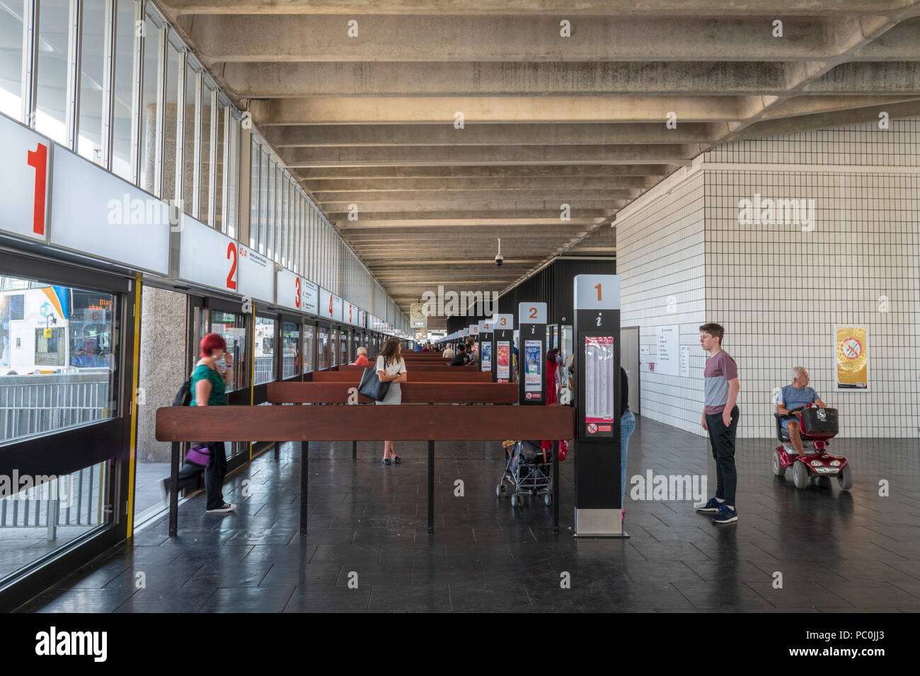 La gare routière de Preston dans le style brutaliste de la fin des années 60, conçu par Ingham et Wilson de l'immeuble |Design Partnership Banque D'Images