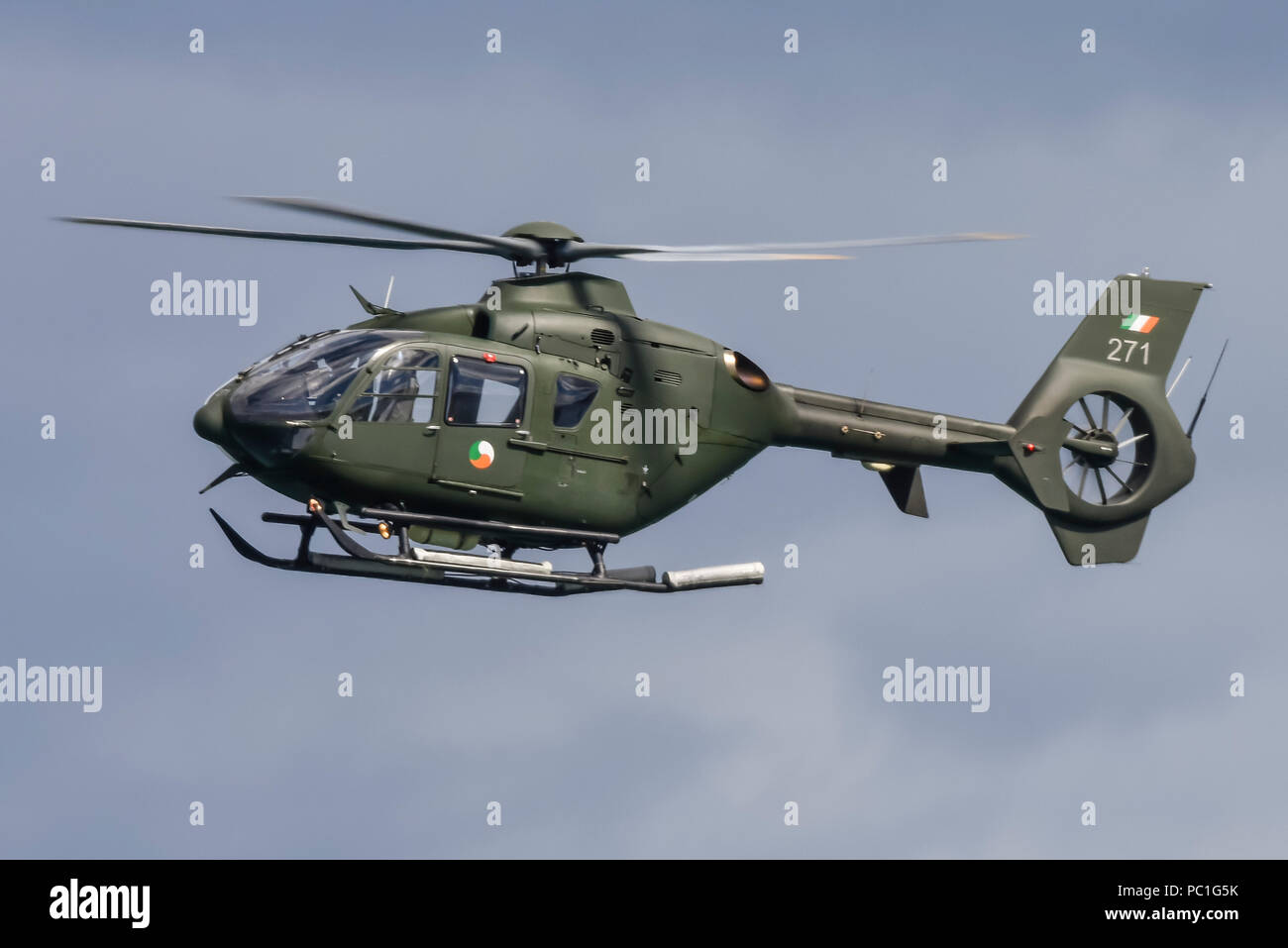 Eurocopter EC-135 hélicoptère d'entraînement appartenant à l'Irish Air Corps. Banque D'Images