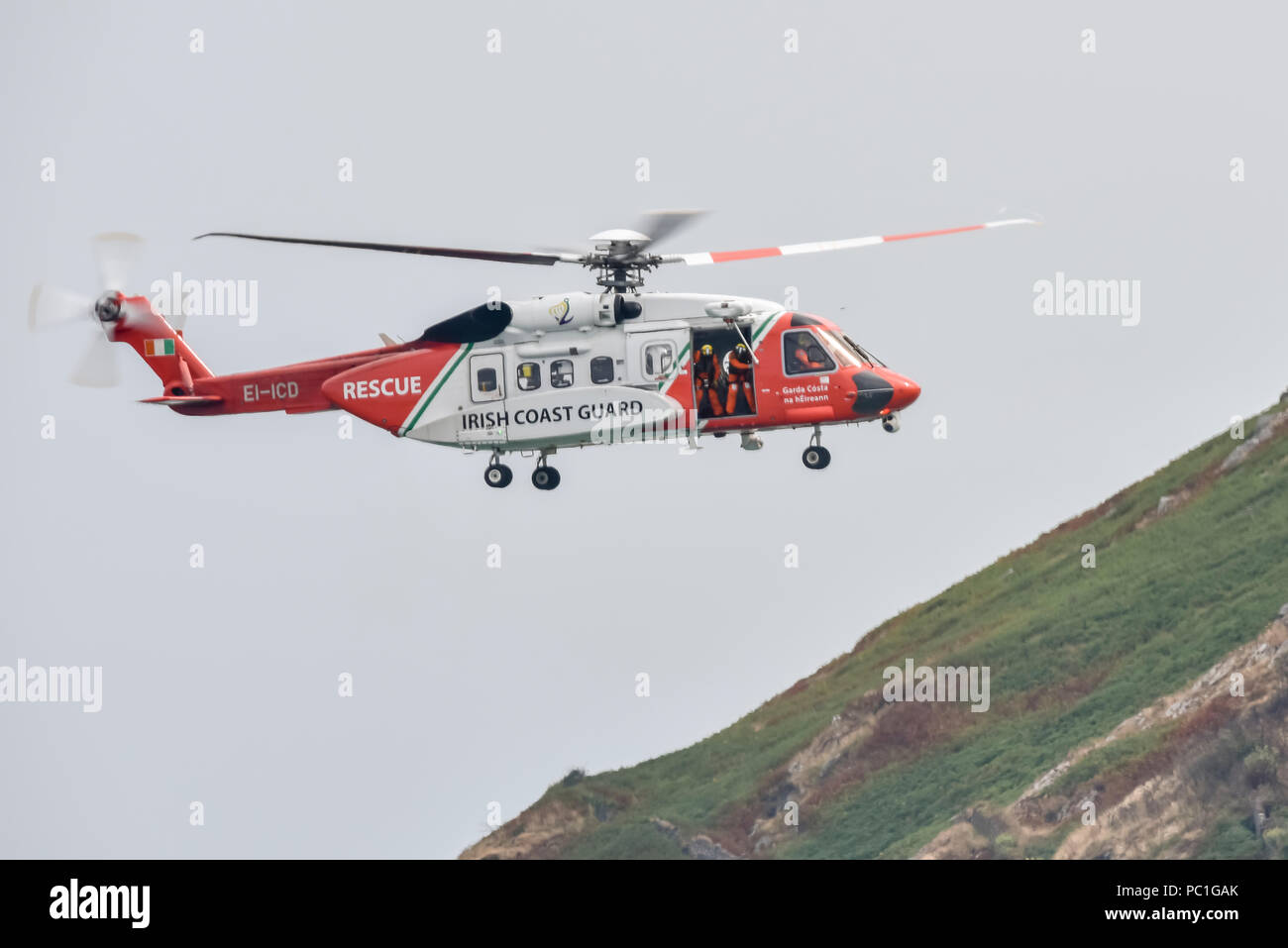 De garde-côtes irlandais Sauvetage Sikorsky S-92A, 115 EI-CIM 4CA98F, stationné à Shannon, dans le comté de Clare Banque D'Images