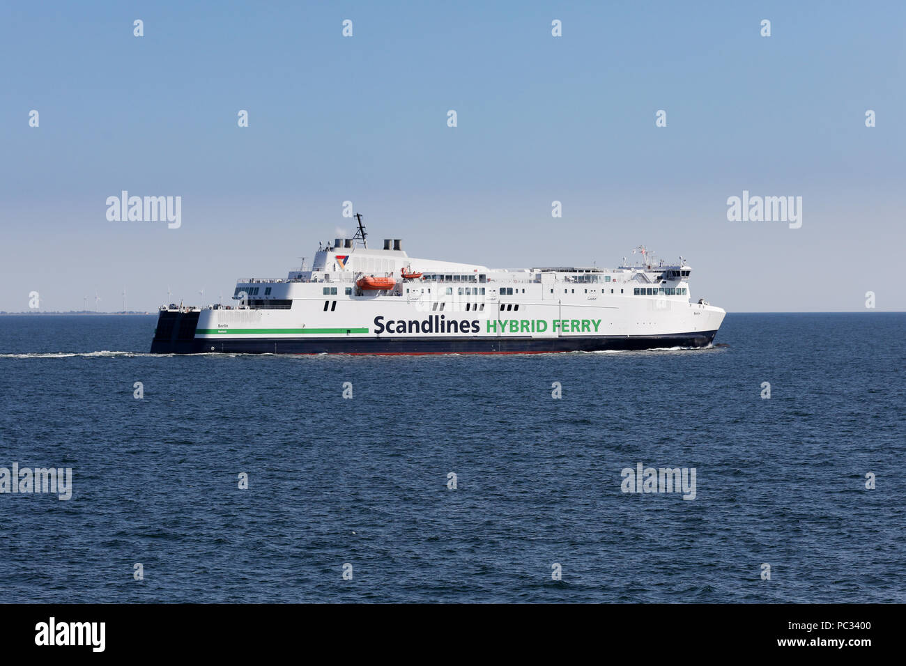 MV Berlin un ferry hybride exploité par Scandlines sur le Route Rostock-Gedser Banque D'Images