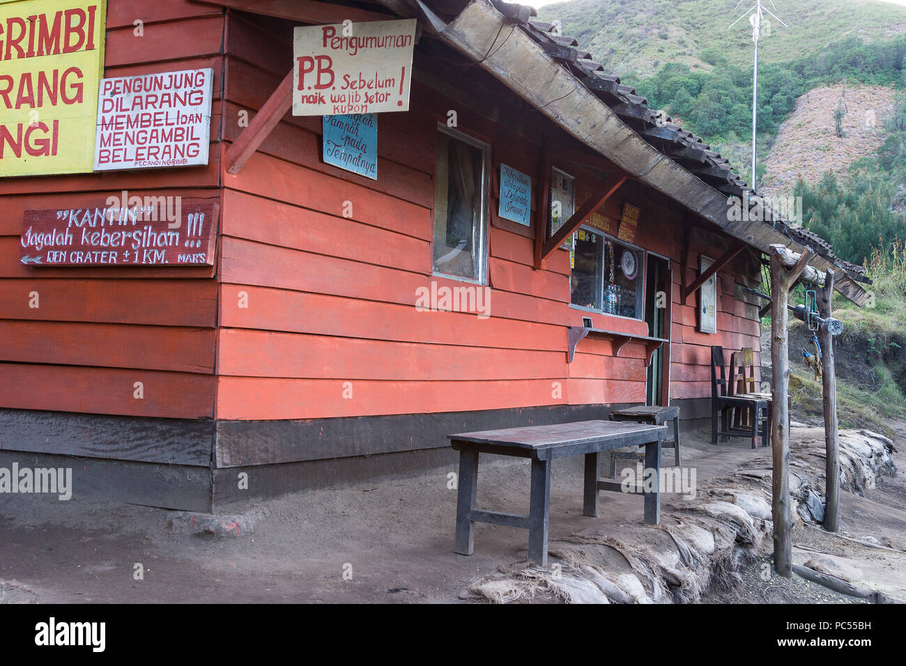 La station minière de soufre du volcan Ijen Java Indonésie. Banque D'Images