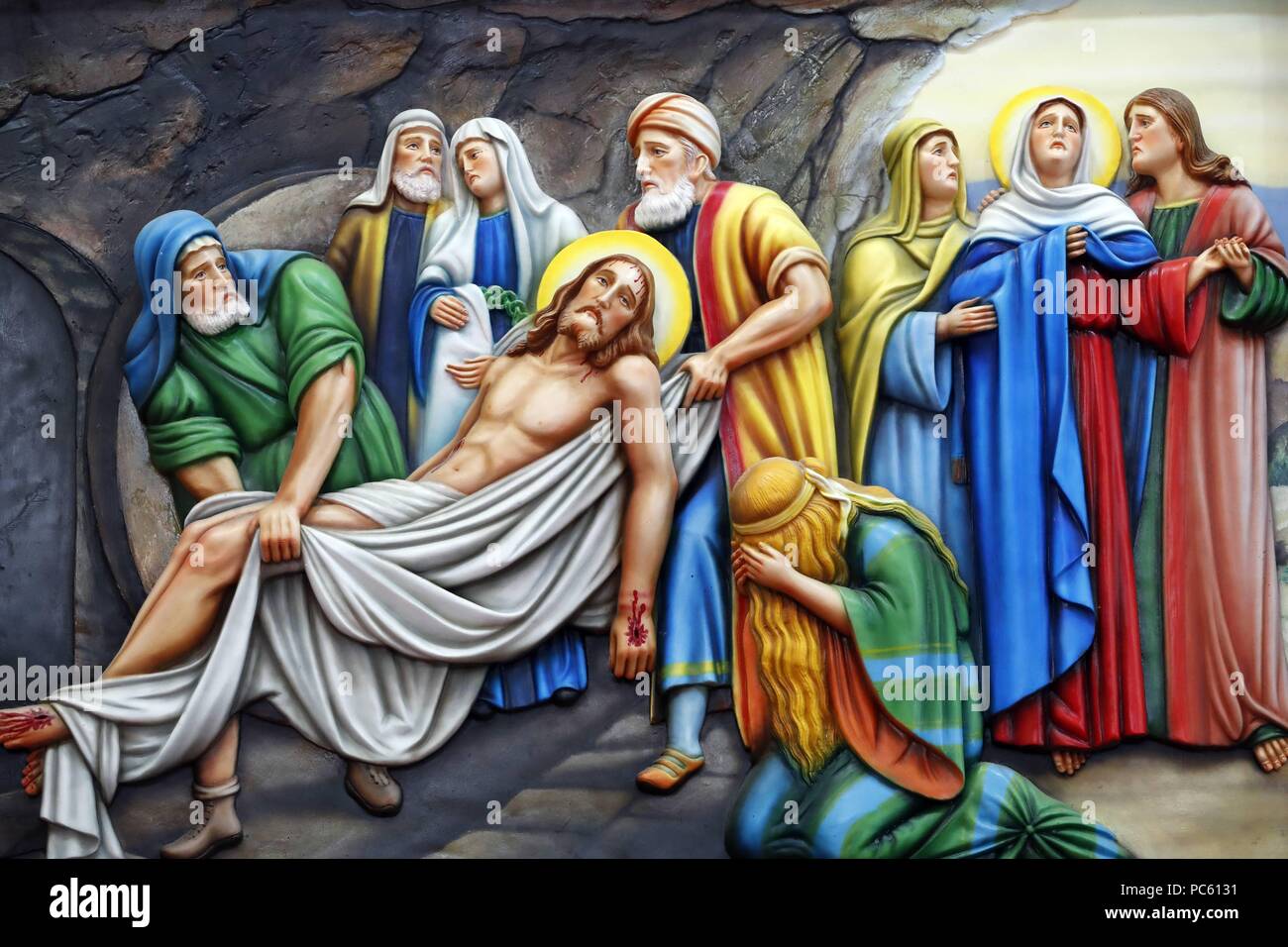 Église Notre Dame de Fatima. Chemin de la croix. Station 14. Jésus est