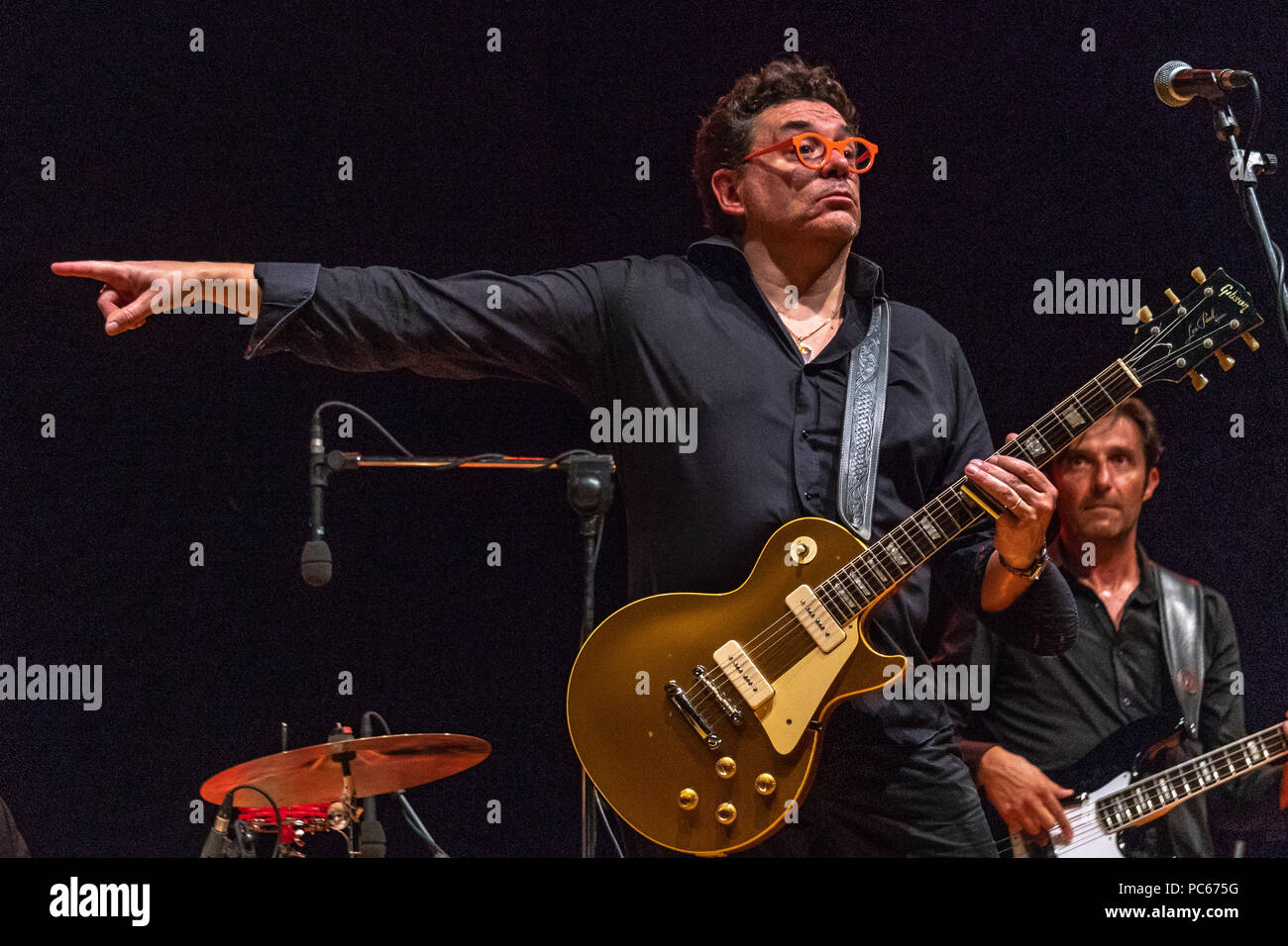 Trieste, Italie, 31 juillet 2018. Sponza Mike en concert présente son nouvel album "fabriqué dans les années 60' dans un air libre, concert gratuit à la piazza Verdi de Trieste. Photo par Enrique Shore Crédit : Enrique Shore/Alamy Live News Banque D'Images