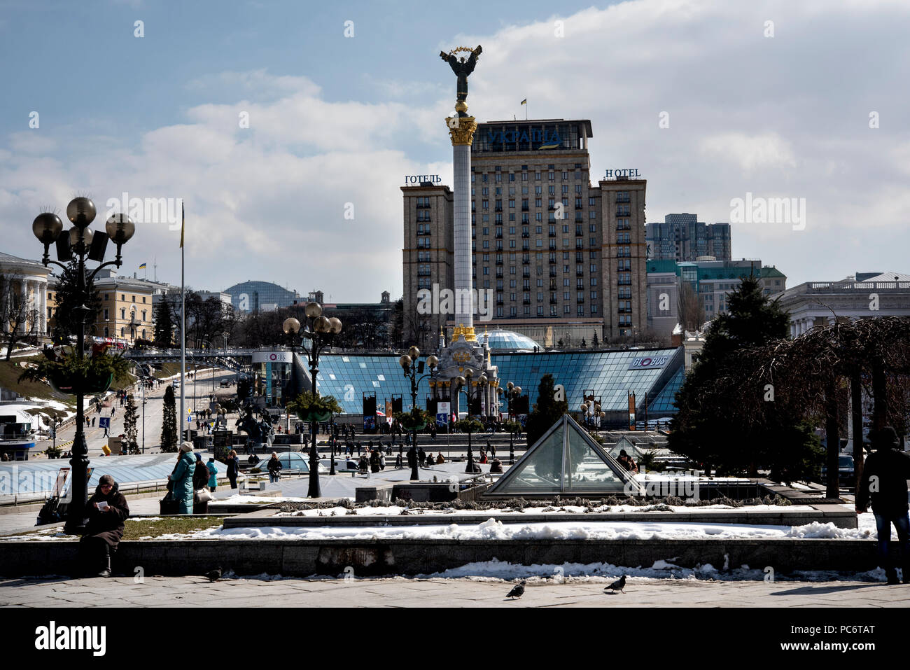 Monument de l'indépendance, place de l'indépendance, Kiev, Ukraine. Banque D'Images