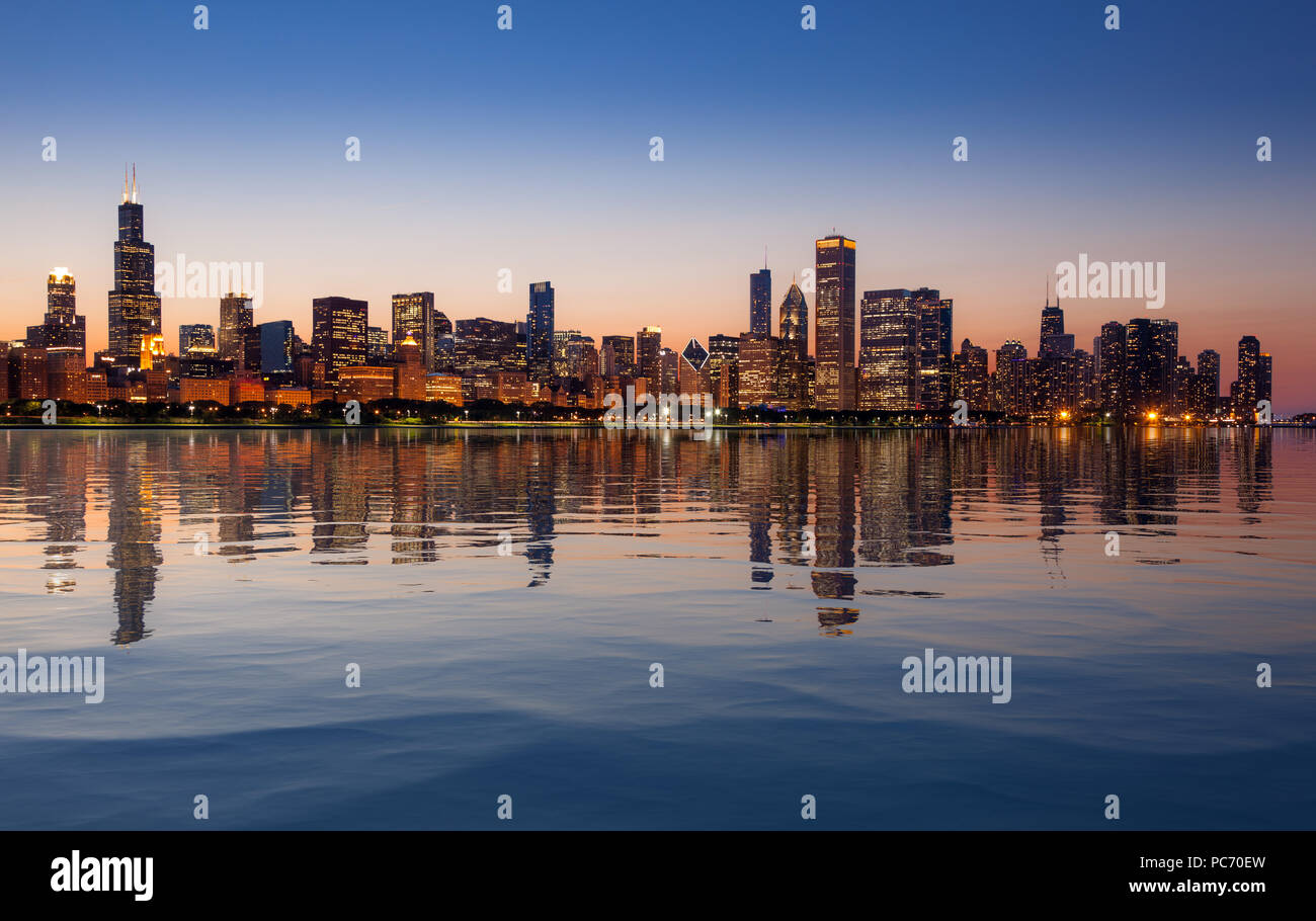 Chicago Skyline at sunset à partir de l'Observatoire Banque D'Images
