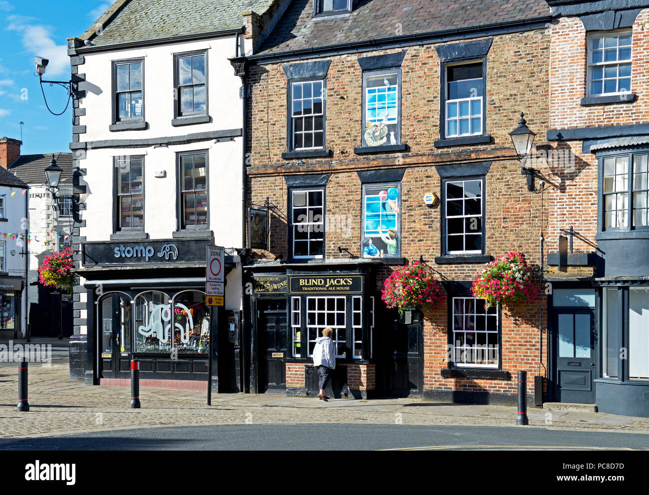 Blind Jack's pub dans le marché, Knaresborough, North Yorkshire, England UK Banque D'Images