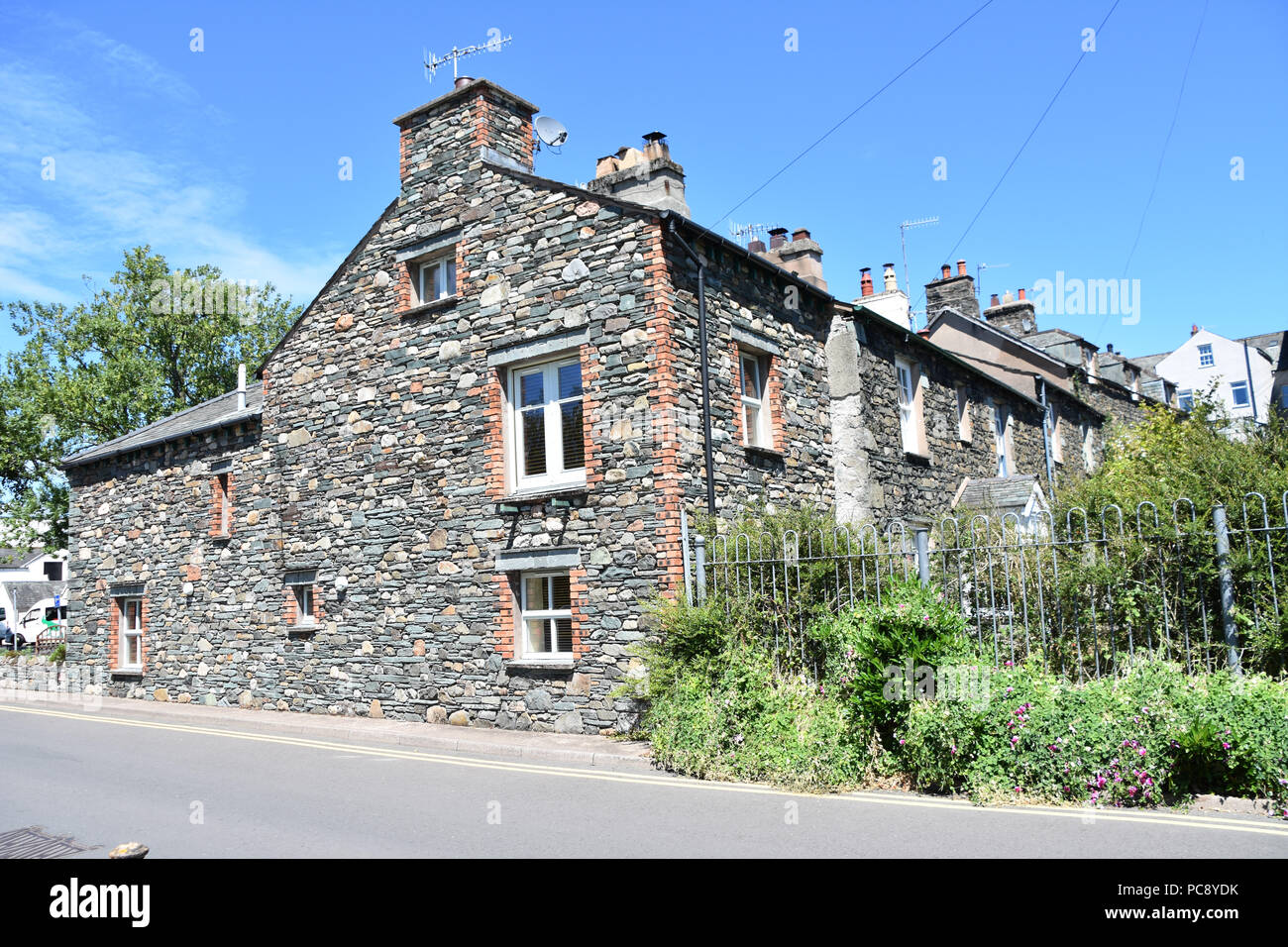 Maison en pierre de schiste et Lake District, Angleterre Banque D'Images