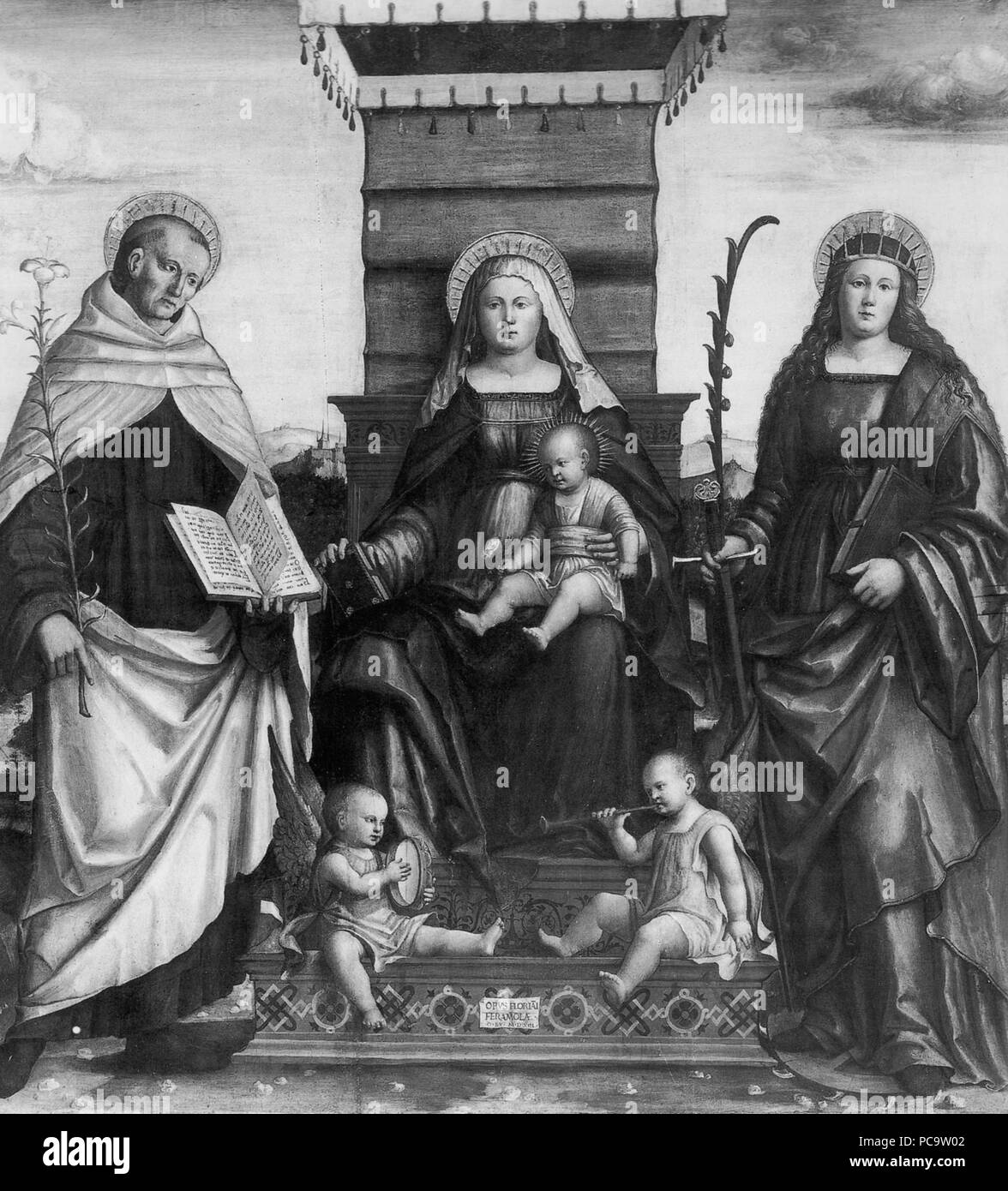 386 Madonna col bambino tra i santi Alberto Carmelitano e Caterina d'Alessandria (Ferramola) Banque D'Images
