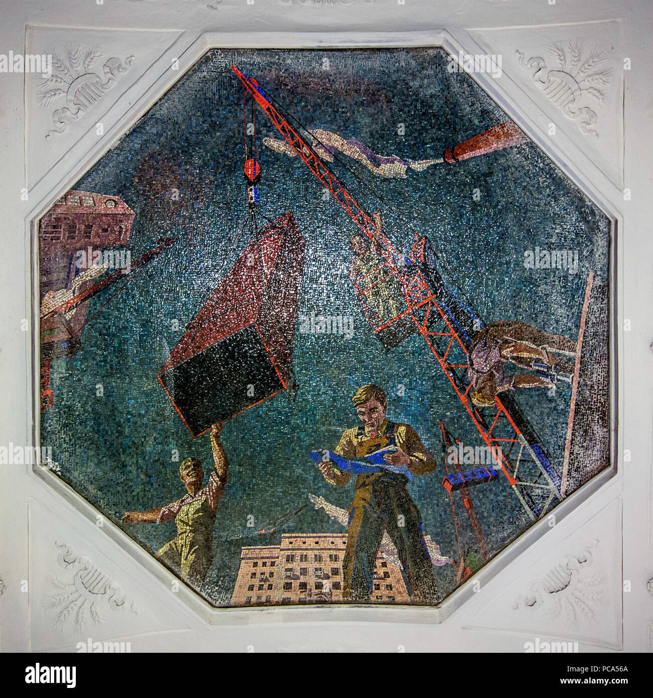 413 La ligne de métro Novokuznetskaya MSK2 Mosaïque Builders Banque D'Images