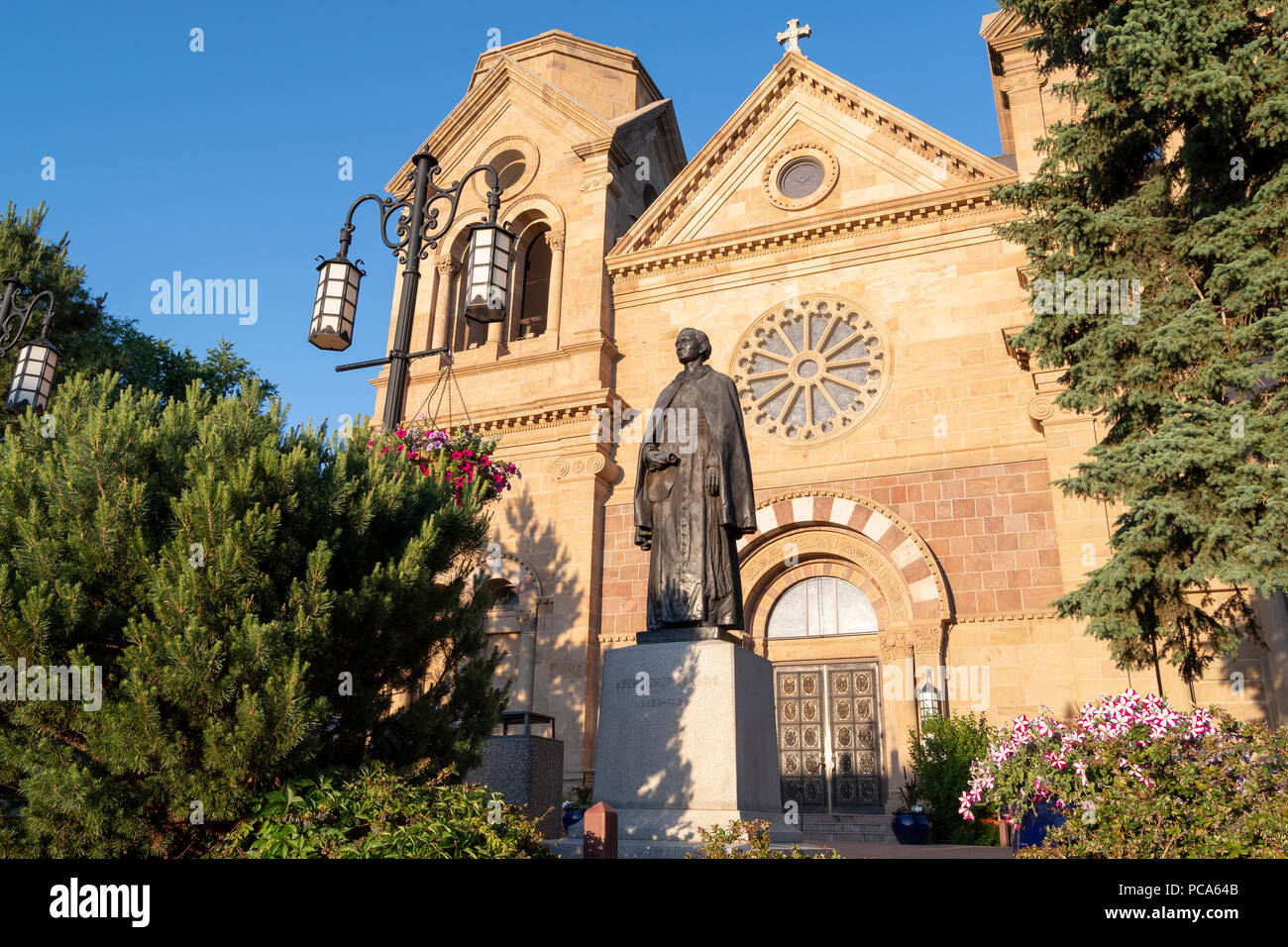 Basilique Cathédrale de Saint François d'Assise, Santa Fe, NM, États-Unis d'Amérique, par Dominique Braud/Dembinsky Assoc Photo Banque D'Images