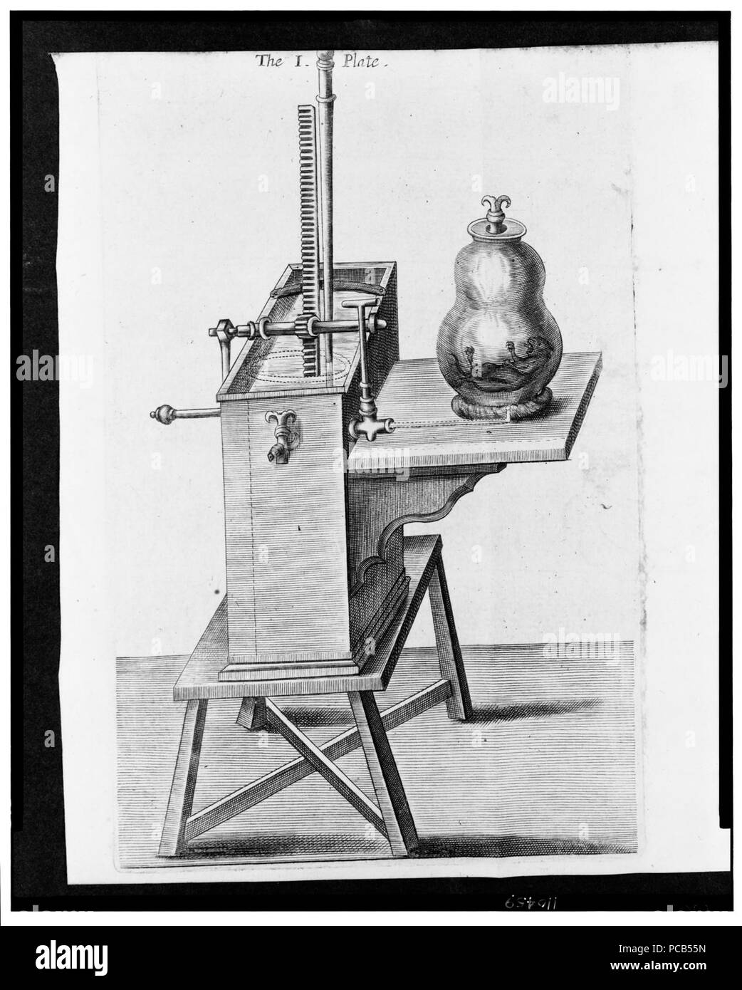 Pompe à air et récipient en verre qui montre qu'un petit animal va mourir dans le vide Banque D'Images