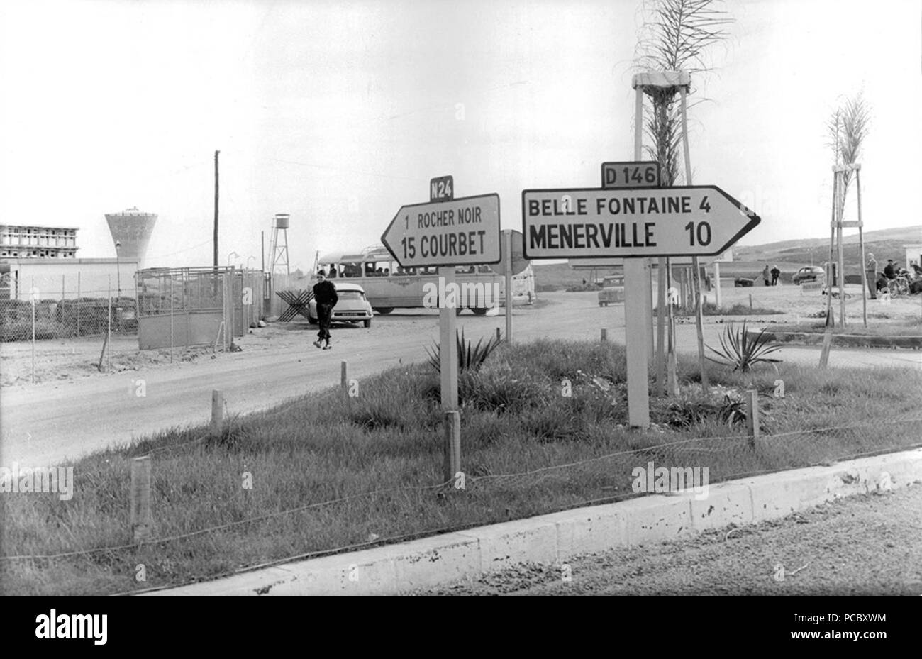 Route 51-signe-dans-l'Algérie-1962-391765917044 Banque D'Images