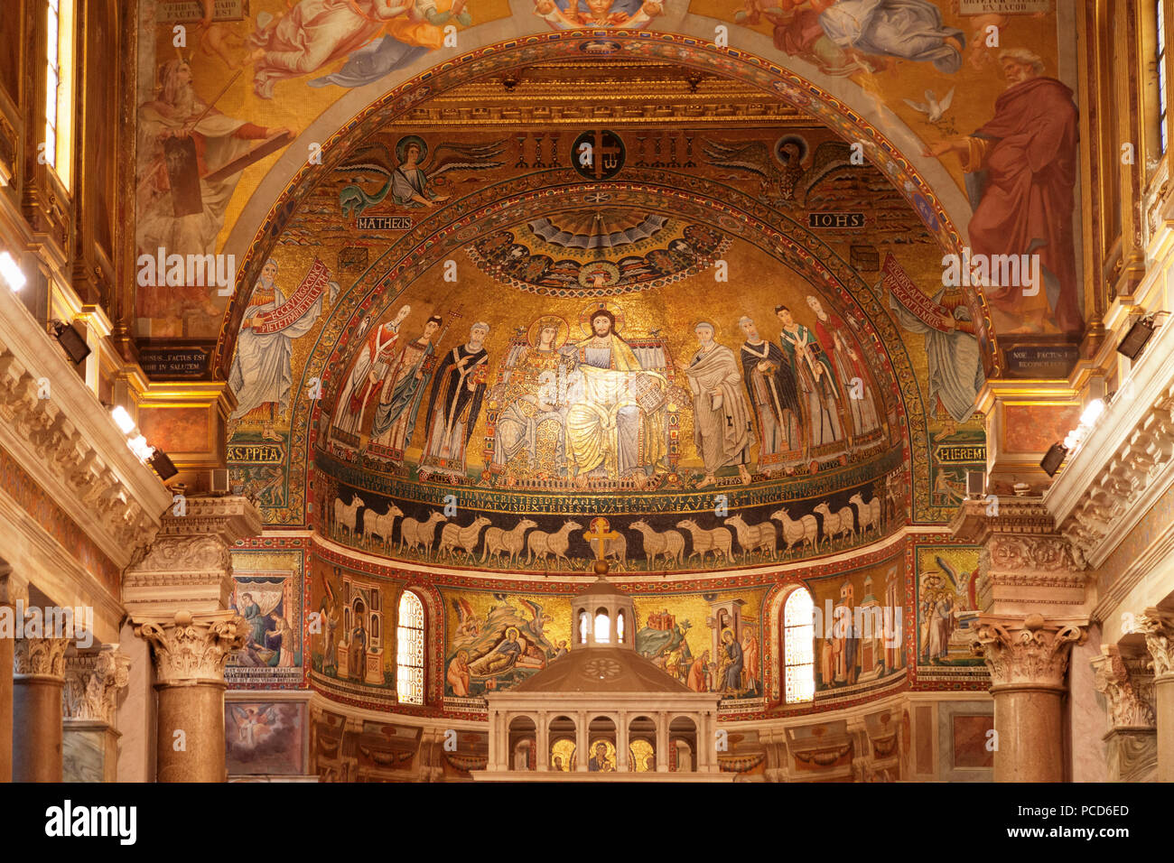 L'église Santa Maria in Trastevere, le Trastevere, Rome, Latium, Italie, Europe Banque D'Images