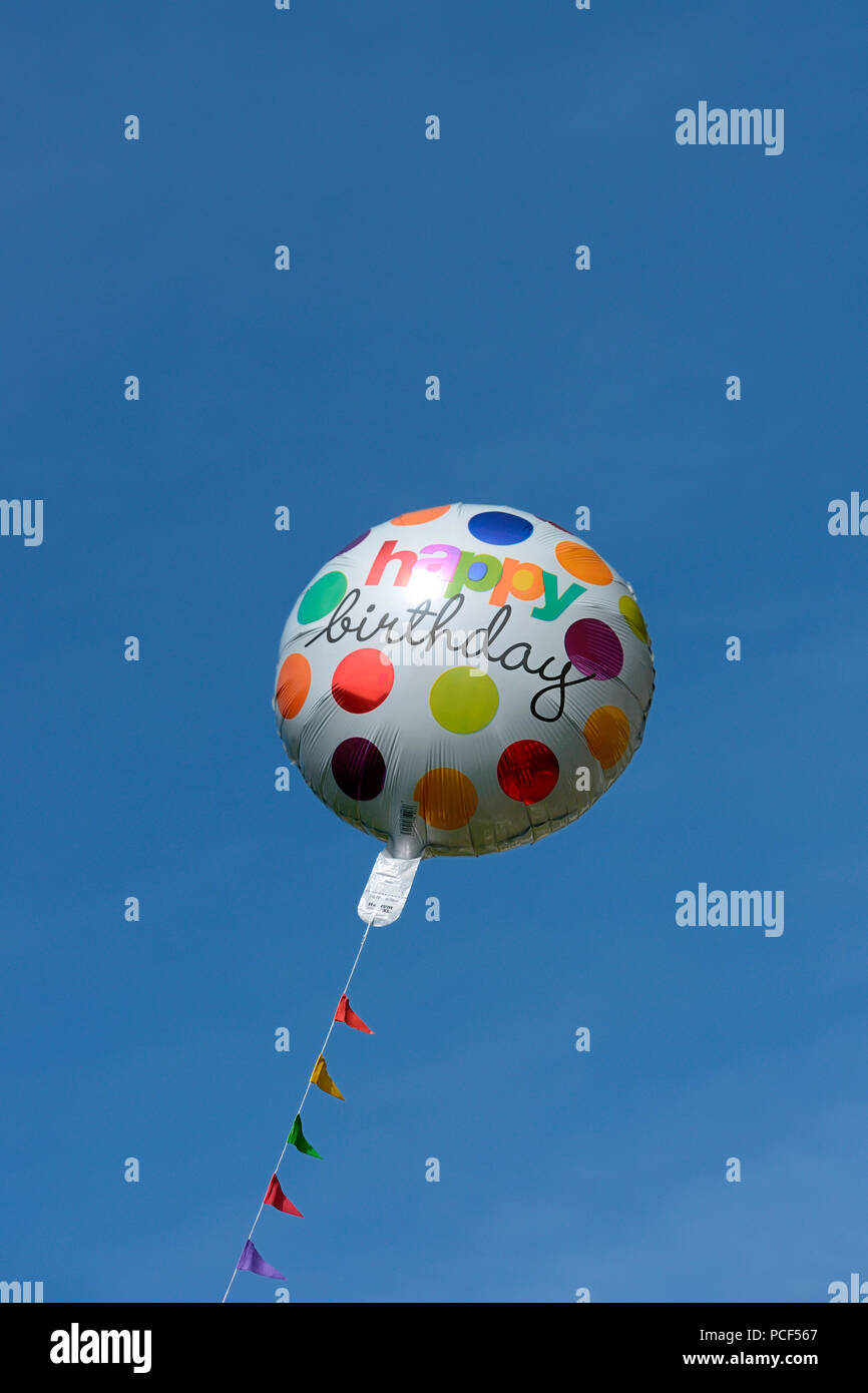 Luftballon bunter, joyeux anniversaire, Geburtstag, Geburtstagsballon Banque D'Images