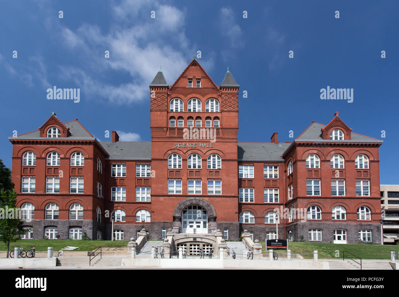 MADISON, WI/USA - 26 juin 2014 : Hall de sciences sur le campus de l'Université de Wisconsin-Madison. Banque D'Images