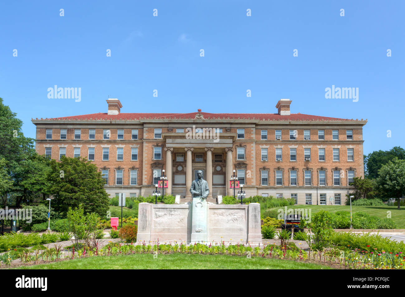 MADISON, WI/USA - 26 juin 2014 : Henry Mall William Dempster Hoard Sculpture sur le campus de l'Université de Wisconsin-Madison. Banque D'Images