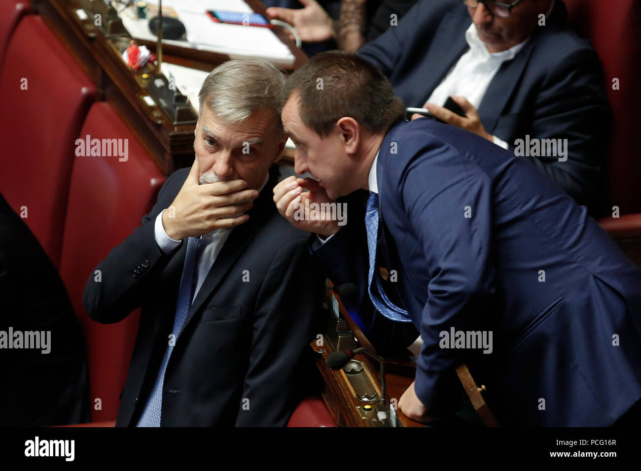 Graziano Delrio ed Ettore Rosato Roma 02/08/2018. Appareil photo. Discussion generale sul Decreto Dignita'. 2 Août, Rome 2018. Chambre des députés. La discussion sur le décret "dignité". Foto Samantha Insidefoto Zucchi Banque D'Images