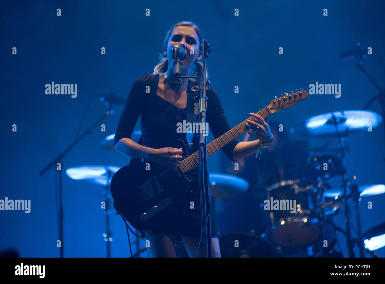 BONTIDA POUR, Roumanie - 19 juillet 2018 : groupe de rock alternatif britannique Wolf Alice en live sur la scène principale du festival Château électrique Banque D'Images