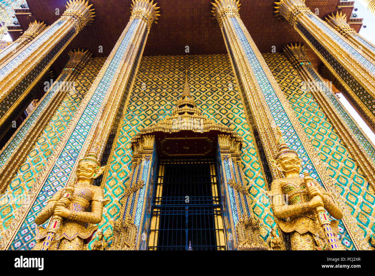 Gardienne des statues dans le Grand Palace, Bangkok, Thaïlande Banque D'Images