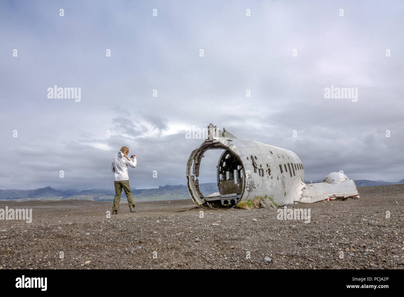 Vik, Iceland-June 11, 2018 : en Novembre 21, 1973 un US Navy Douglas R4D-8, super DC-3 s'est écrasé dans le sud de l'Islande, en raison d'une cerise. C'est une pop Banque D'Images