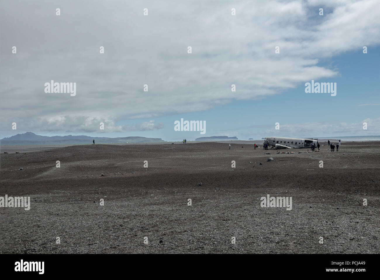 Vik, Iceland-June 11, 2018 : en Novembre 21, 1973 un US Navy Douglas R4D-8, super DC-3 s'est écrasé dans le sud de l'Islande, en raison d'une cerise. C'est une pop Banque D'Images