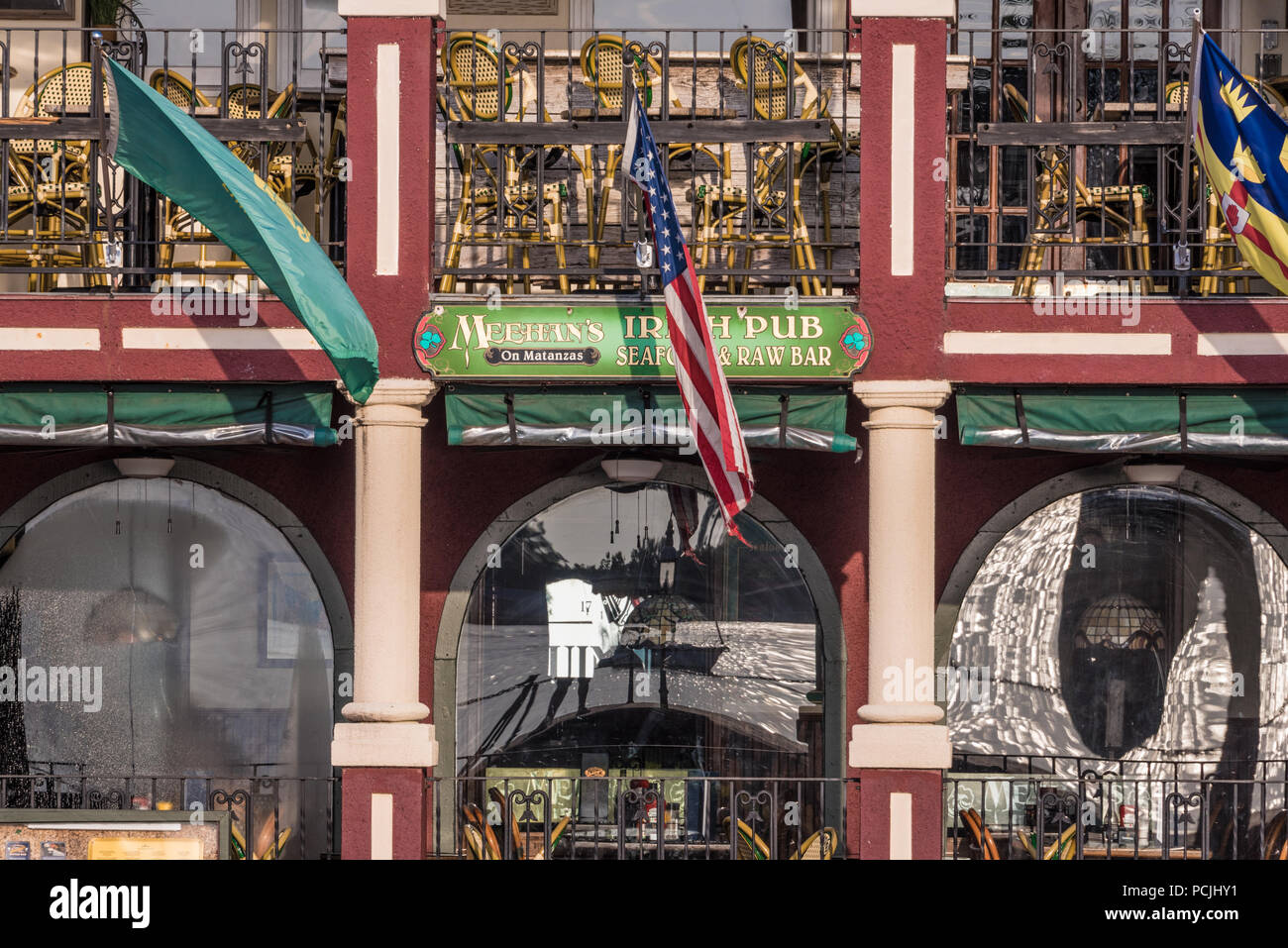 Meehan's Irish Pub & Raw Bar sur le front de mer de la baie de Matanzas sur l'Avenida Menendez dans la ville historique de Saint Augustine, en Floride. (USA) Banque D'Images