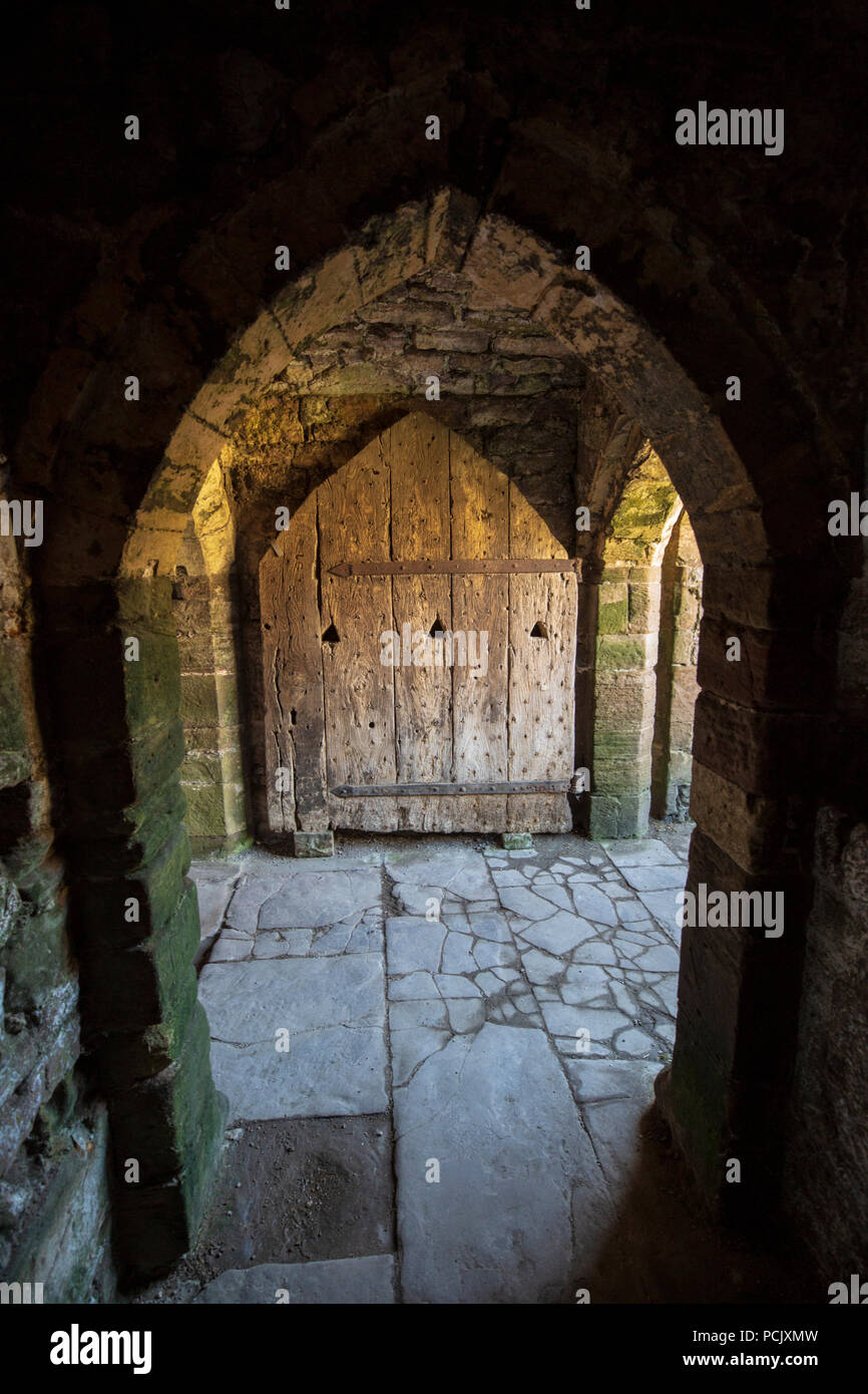 À l'intérieur de la tour de la martre, le château de Chepstow, au Pays de Galles Banque D'Images