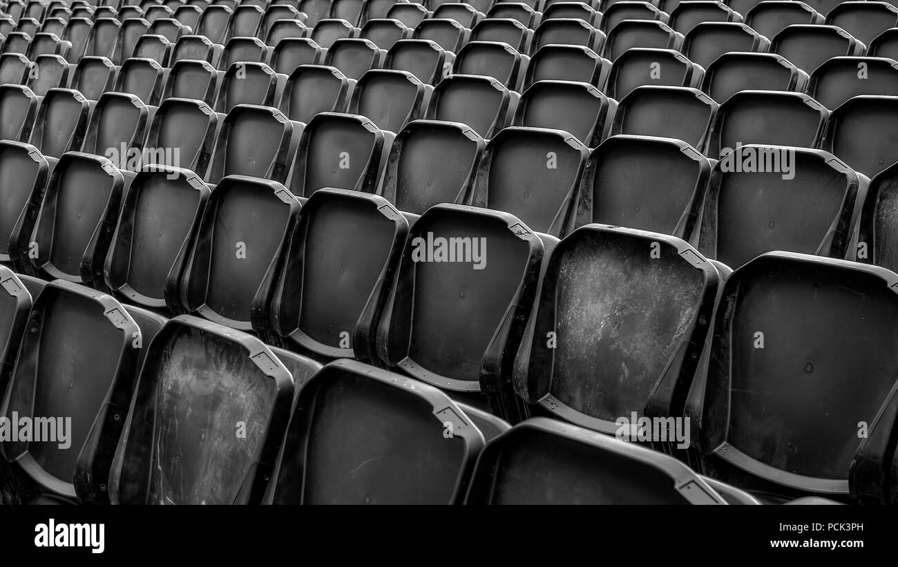 Chaises tribune noir Banque D'Images