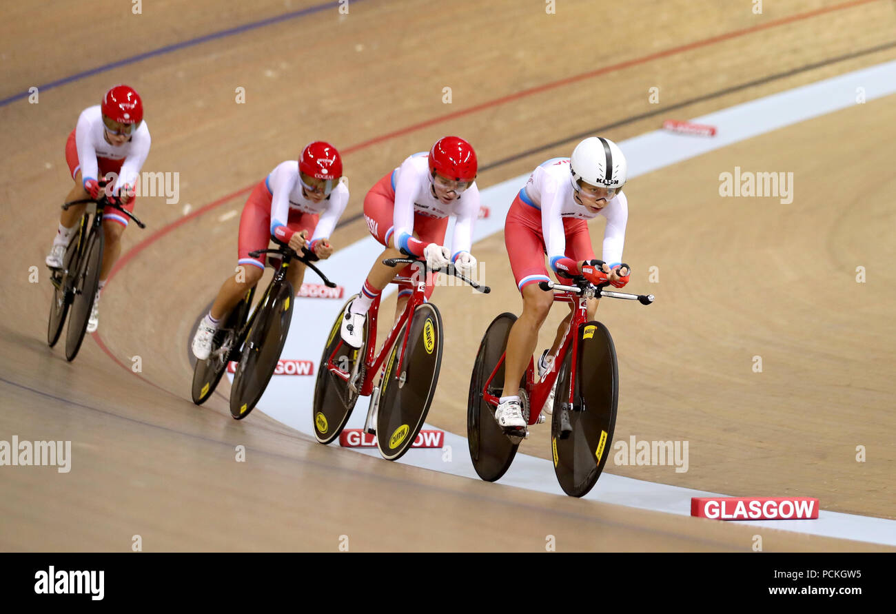 La Russie Femmes Poursuite par équipe dirigée par Anastasiia Iakovenko lors de la première journée de l'European Championships 2018 au vélodrome Sir Chris Hoy, Glasgow. ASSOCIATION DE PRESSE Photo. Photo date : Jeudi 2 août 2018. Voir l'activité de l'histoire du sport. Crédit photo doit se lire : John Walton/PA Wire. RESTRICTIONS : usage éditorial uniquement, pas d'utilisation commerciale sans l'permissionduring le premier jour du championnat d'Europe 2018 au vélodrome Sir Chris Hoy, Glasgow. ASSOCIATION DE PRESSE Photo. Photo date : Jeudi 2 août 2018. Voir l'activité de l'histoire du sport. Crédit photo doit se lire : John Walton/PA Wire. Restreindre Banque D'Images