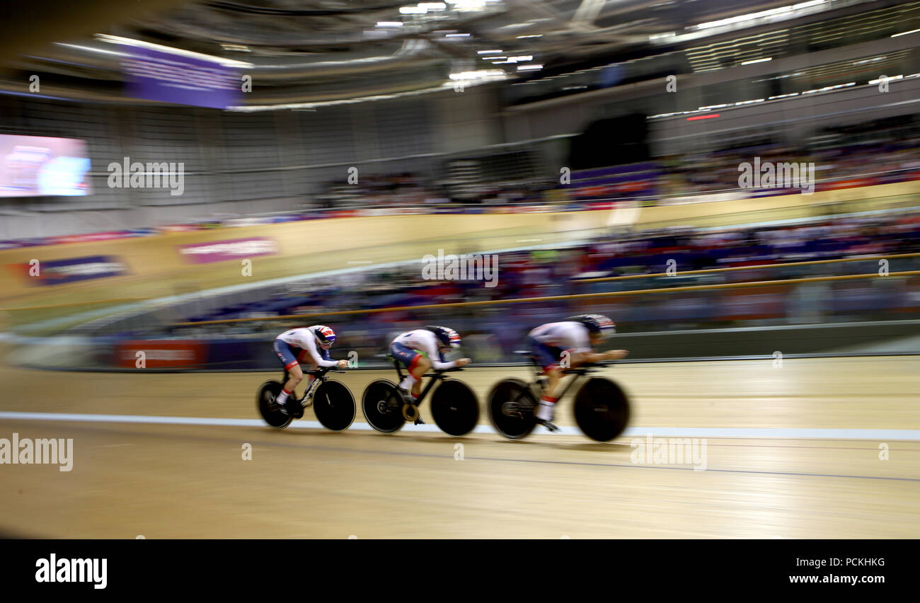 Great Britain Women Team poursuite en qualifications pendant le premier jour des Championnats d'Europe 2018 au Velodrome Sir Chris Hoy, Glasgow. APPUYEZ SUR ASSOCIATION photo. Date de la photo: Jeudi 2 août 2018. Voir PA Story SPORT européen. Le crédit photo devrait se lire: John Walton/PA Wire. Pendant le premier jour des Championnats d'Europe 2018 au Vélodrome Sir Chris Hoy, Glasgow. APPUYEZ SUR ASSOCIATION photo. Date de la photo: Jeudi 2 août 2018. Voir PA Story SPORT européen. Le crédit photo devrait se lire comme suit : John Walton/PA Wire. RESTRICTIONS : E Banque D'Images