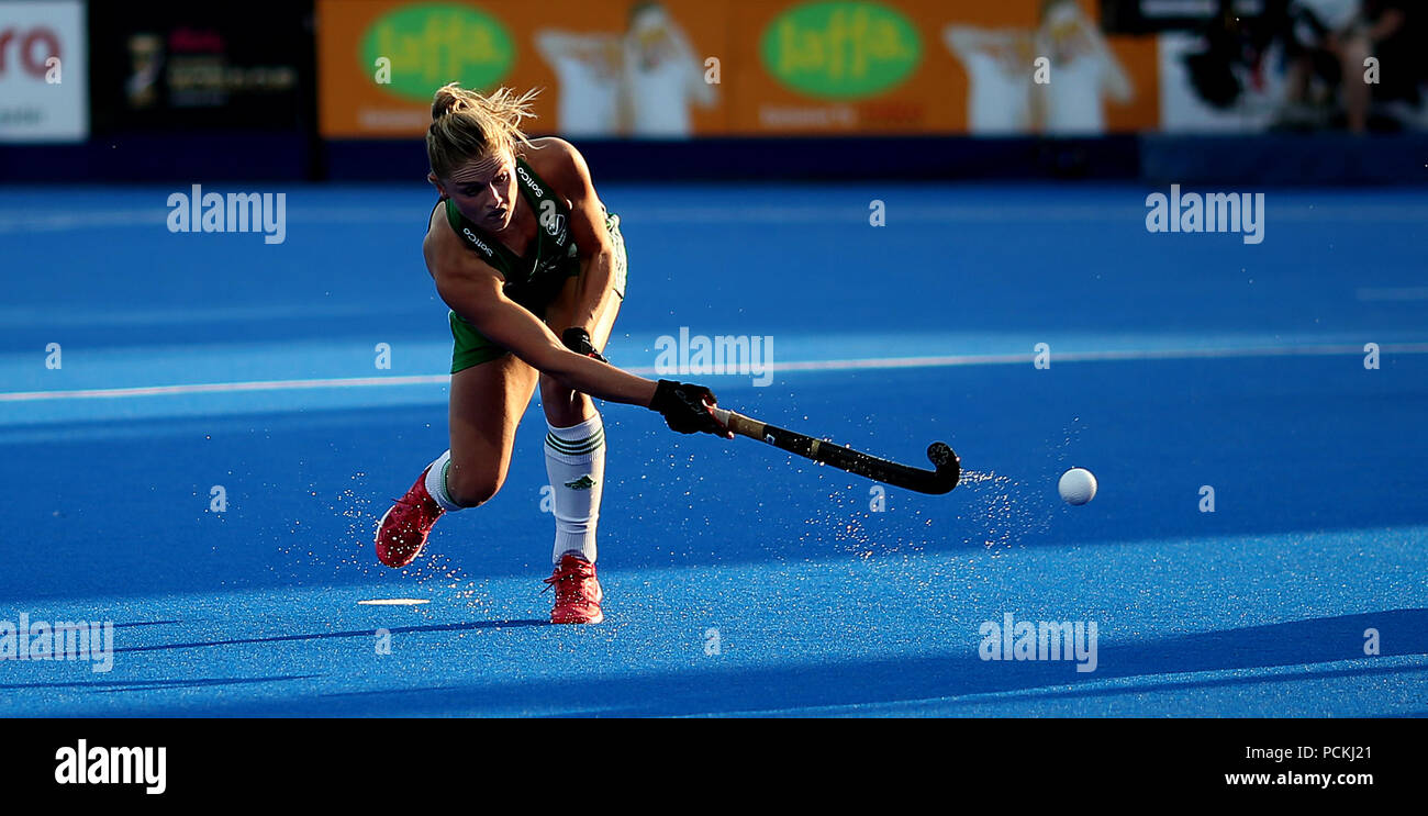 Ireland's Chloe Watkins marquant le but gagnant lors de la fusillade au quart de finale Lee Valley Hockey et Tennis Centre, Londres. ASSOCIATION DE PRESSE Photo, Photo date : Jeudi 2 août 2018. Crédit photo doit se lire : Steven Paston/PA Wire Banque D'Images