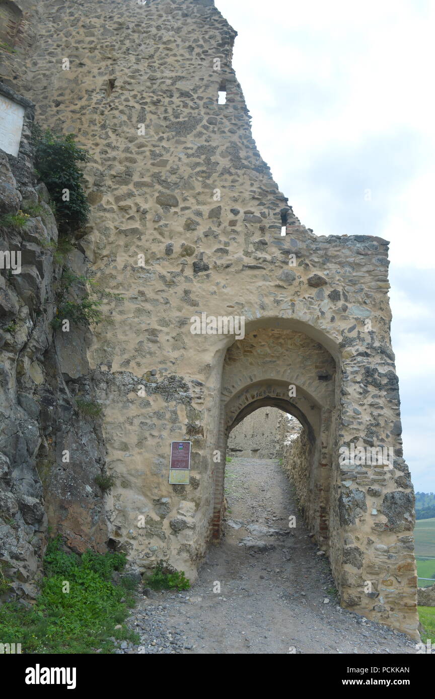 Brasov forteresse sur une colline, la Transylvanie Banque D'Images