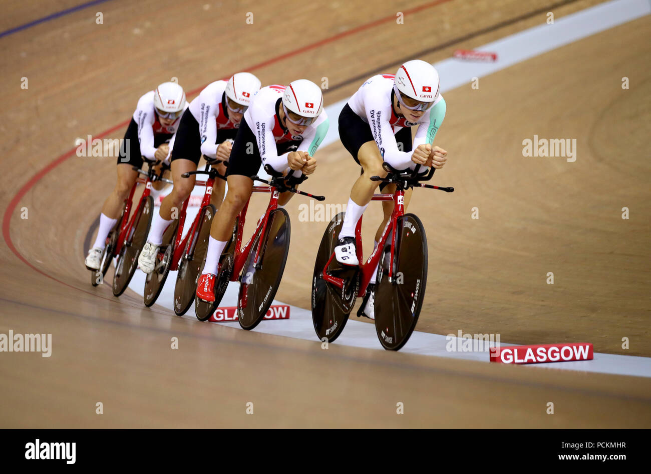 Suisse hommes poursuite de l'équipe menée par Frank Pasche en qualifications pendant le premier jour des Championnats d'Europe 2018 au Vélodrome Sir Chris Hoy, Glasgow. APPUYEZ SUR ASSOCIATION photo. Date de la photo: Jeudi 2 août 2018. Voir PA Story SPORT européen. Le crédit photo devrait se lire: John Walton/PA Wire. Pendant le premier jour des Championnats d'Europe 2018 au Vélodrome Sir Chris Hoy, Glasgow. APPUYEZ SUR ASSOCIATION photo. Date de la photo: Jeudi 2 août 2018. Voir PA Story SPORT européen. Le crédit photo devrait se lire comme suit : John Walton/PA Wire. Banque D'Images